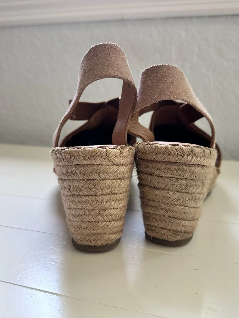 Born Women's Meade Espadrille  Slingback Tan/Brown Suede Sz 10/42
